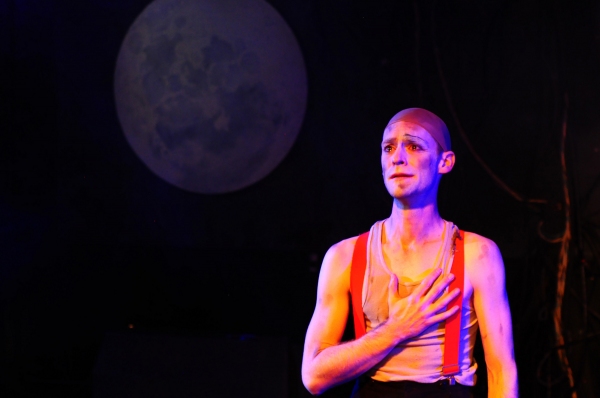Photo Flash: First Look at The Ruffians' BURNING BLUEBEARD Image
