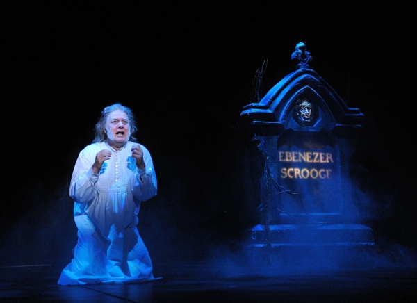 Photo Flash: First Look at Great Lakes Theater's A CHRISTMAS CAROL Image