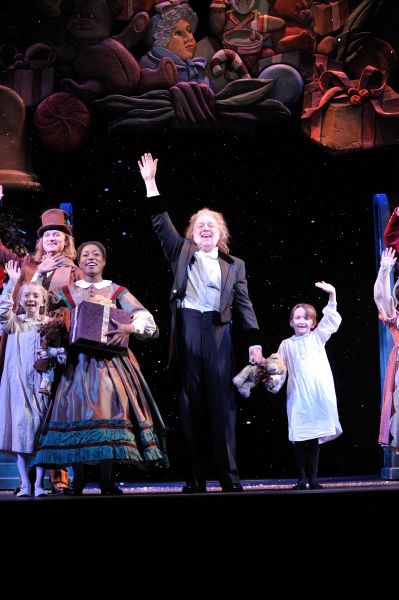 Photo Flash: First Look at Great Lakes Theater's A CHRISTMAS CAROL Image