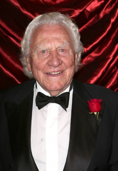 Photo Coverage: Inside Theatre Arrivals for A GENTLEMAN'S GUIDE TO LOVE AND MURDER Image