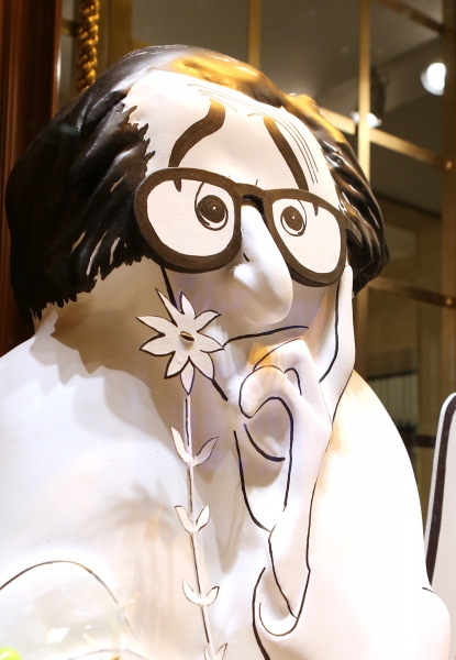 Photo Coverage: Henri Bendel Unveils HIRSCHFELD SPECTACULAR Window Exhibit Image