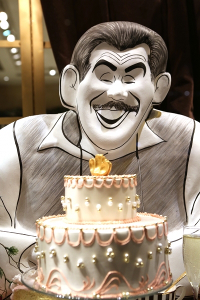 Photo Coverage: Henri Bendel Unveils HIRSCHFELD SPECTACULAR Window Exhibit Image