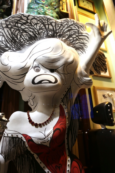 Photo Coverage: Henri Bendel Unveils HIRSCHFELD SPECTACULAR Window Exhibit Image