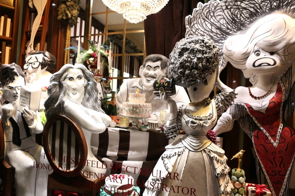 Photo Coverage: Henri Bendel Unveils HIRSCHFELD SPECTACULAR Window Exhibit Image