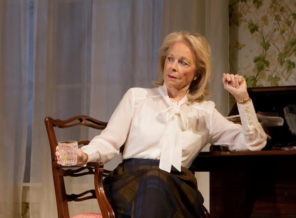 Photo Flash: First Look at James Waterston, Maureen Anderman and More in Huntington's THE COCKTAIL HOUR Image