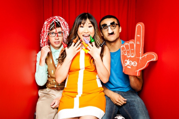 Photo Flash: GLEE Cast Takes to the Photo Booth for Additional Season 5 Promo Shots Image