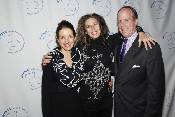 Photo Flash: Joan Rivers, Kelly Rutherford & More Attend NYSPCC's Wine Dinner Image