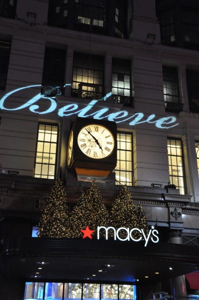 Photo Coverage: Rebecca Luker, Laura Osnes & More Perform at Macy's Christmas Windows Unveiling 