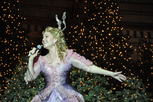Photo Coverage: Rebecca Luker, Laura Osnes & More Perform at Macy's Christmas Windows Unveiling Image