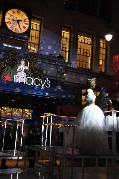 Photo Coverage: Rebecca Luker, Laura Osnes & More Perform at Macy's Christmas Windows Unveiling Image