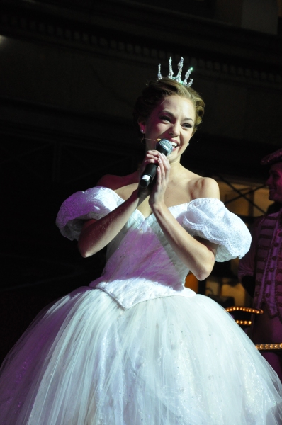 Photo Coverage: Rebecca Luker, Laura Osnes & More Perform at Macy's Christmas Windows Unveiling  Image