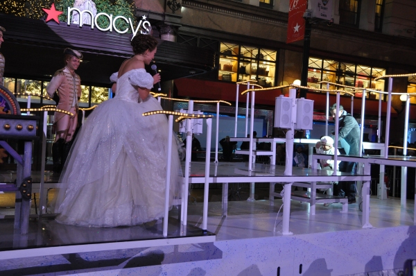 Photo Coverage: Rebecca Luker, Laura Osnes & More Perform at Macy's Christmas Windows Unveiling Image