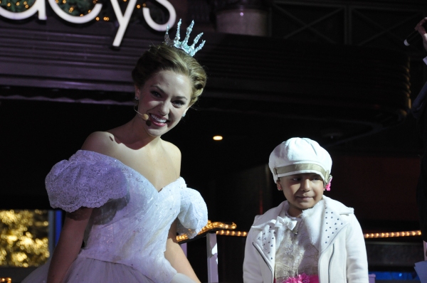 Photo Coverage: Rebecca Luker, Laura Osnes & More Perform at Macy's Christmas Windows Unveiling Image