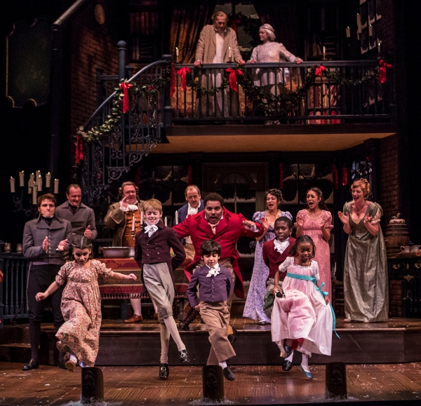 Photo Flash: First Look at Larry Yando and More in Goodman Theatre's A CHRISTMAS CAROL 