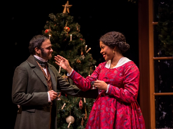 Photo Flash: First Look at Larry Yando and More in Goodman Theatre's A CHRISTMAS CAROL 