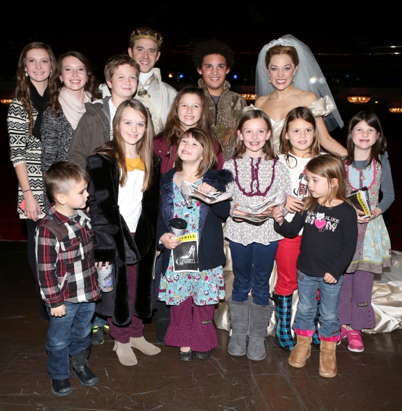Laura Osnes and Santino Fontana with The ''Duck Dynasty'' Robertson Family Photo