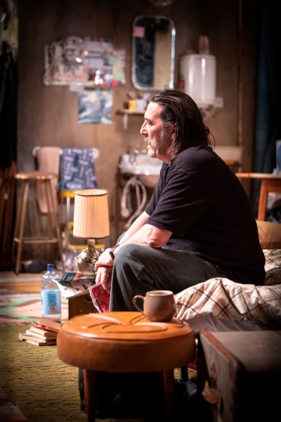 Photo Flash: First Look at Ciaran Hinds and More in Atlantic Theater's THE NIGHT ALIVE 