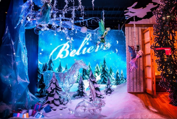 Photo Coverage: Macy's Holiday Windows Image