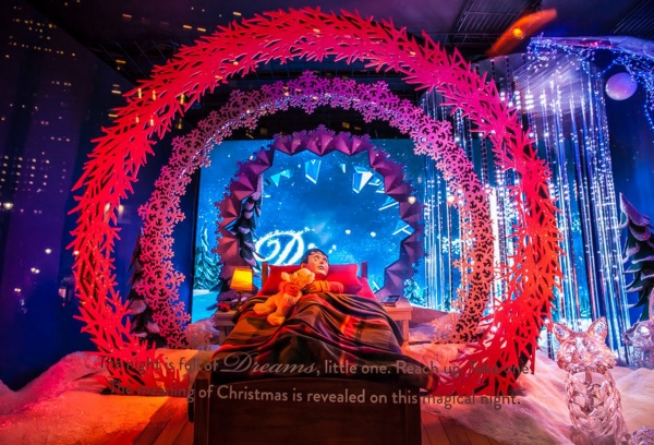 Photo Coverage: Macy's Holiday Windows Image