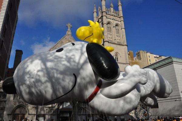 Photo Coverage: Hilty, Chenoweth & More at Macy's 87th Annual Thanksgiving Day Parade Image