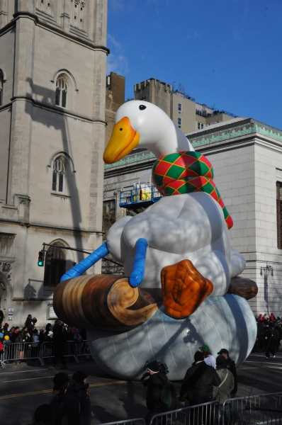 Photo Coverage: Hilty, Chenoweth & More at Macy's 87th Annual Thanksgiving Day Parade Image