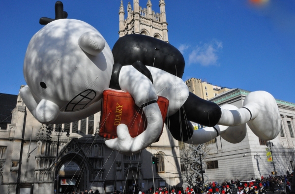 Photo Coverage: Hilty, Chenoweth & More at Macy's 87th Annual Thanksgiving Day Parade Image