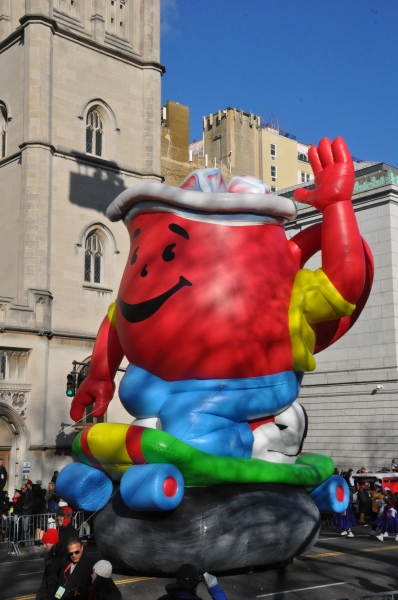 Photo Coverage: Hilty, Chenoweth & More at Macy's 87th Annual Thanksgiving Day Parade Image