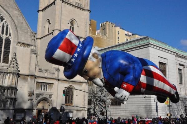Photo Coverage: Hilty, Chenoweth & More at Macy's 87th Annual Thanksgiving Day Parade Image