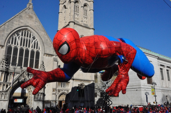 Photo Coverage: Hilty, Chenoweth & More at Macy's 87th Annual Thanksgiving Day Parade  Image