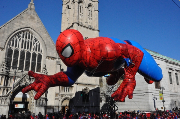 Photo Coverage: Hilty, Chenoweth & More at Macy's 87th Annual Thanksgiving Day Parade Image