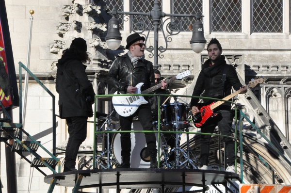 Photo Coverage: Hilty, Chenoweth & More at Macy's 87th Annual Thanksgiving Day Parade  Image