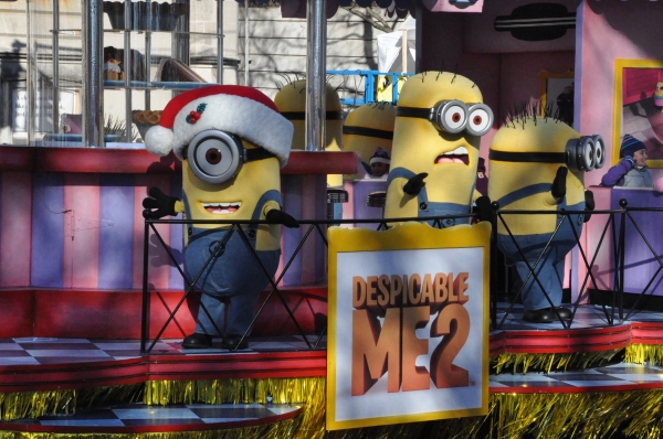 Photo Coverage: Hilty, Chenoweth & More at Macy's 87th Annual Thanksgiving Day Parade Image