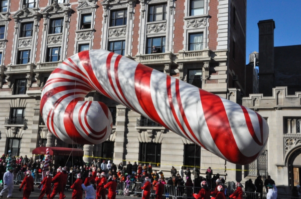 Photo Coverage: Hilty, Chenoweth & More at Macy's 87th Annual Thanksgiving Day Parade Image