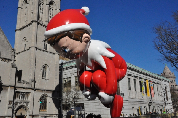 Photo Coverage: Hilty, Chenoweth & More at Macy's 87th Annual Thanksgiving Day Parade Image