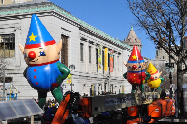 Photo Coverage: Hilty, Chenoweth & More at Macy's 87th Annual Thanksgiving Day Parade  Image