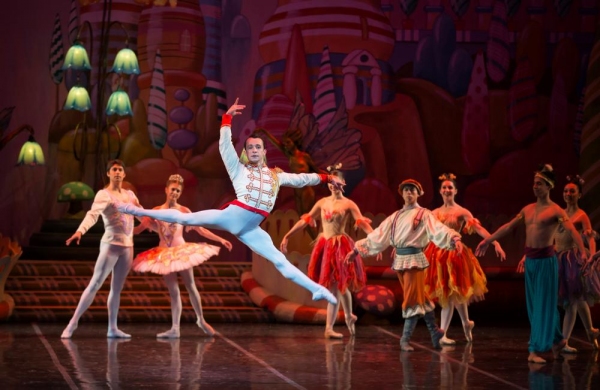 Photo Flash: First Look at Colorado Ballet's THE NUTCRACKER 
