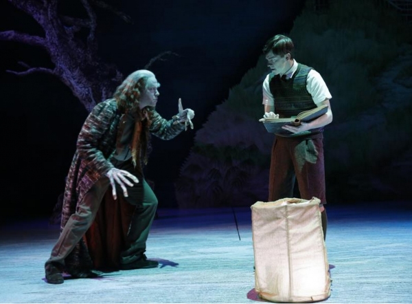 Photo Flash: First Look at Mike Spee, Kendra Kassebaum & More in JAMES AND THE GIANT PEACH World Premiere!  Image