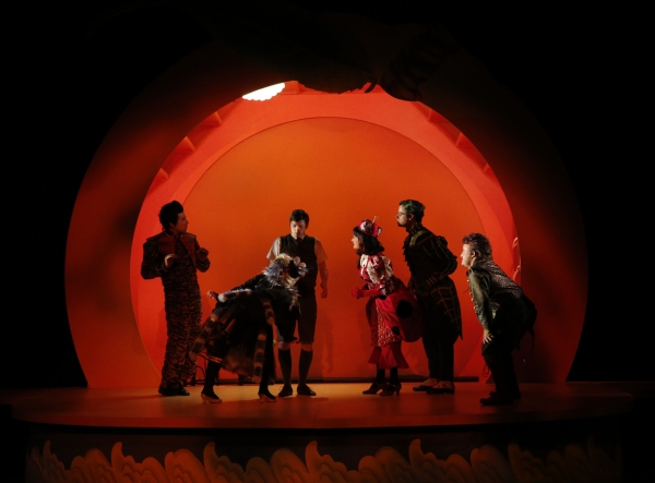 Photo Flash: First Look at Mike Spee, Kendra Kassebaum & More in JAMES AND THE GIANT PEACH World Premiere!  Image