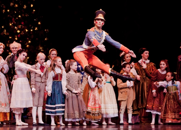 Photo Flash: Houston Ballet's THE NUTCRACKER Rings in Holiday Season Image