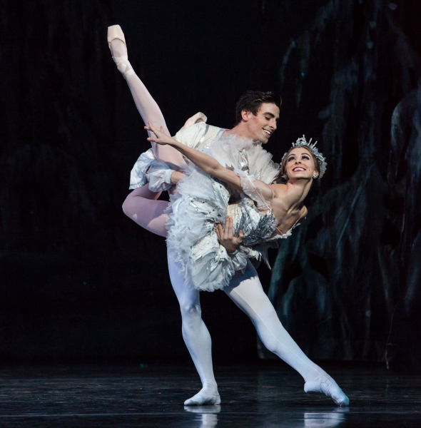 Photo Flash: Houston Ballet's THE NUTCRACKER Rings in Holiday Season 
