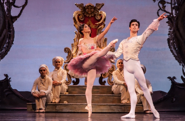 Photo Flash: Houston Ballet's THE NUTCRACKER Rings in Holiday Season Image