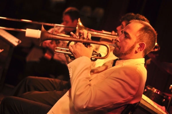 Photo Flash: Laura Osnes, Guillermo Diaz & More Dine at The Heath on Opening Night! Image