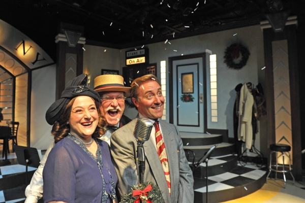 Photo Flash: First Look at Sierra Rep's IT'S A WONDERFUL LIFE: A LIVE RADIO PLAY, Now Playing 