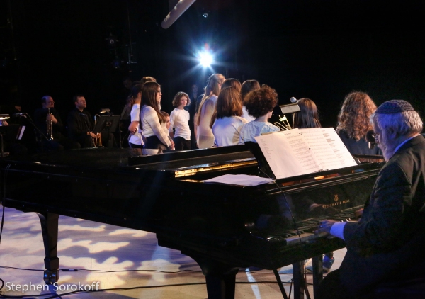 Photo Coverage: Folksbeine National Yiddish Theatre Honors Theodore Bikel Image