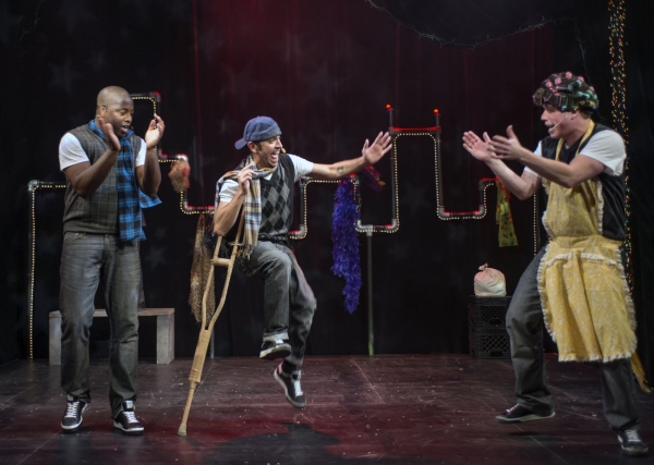 Photo Flash: First Look at Chicago Shakespeare's A Q BROTHERS' CHRISTMAS CAROL Image