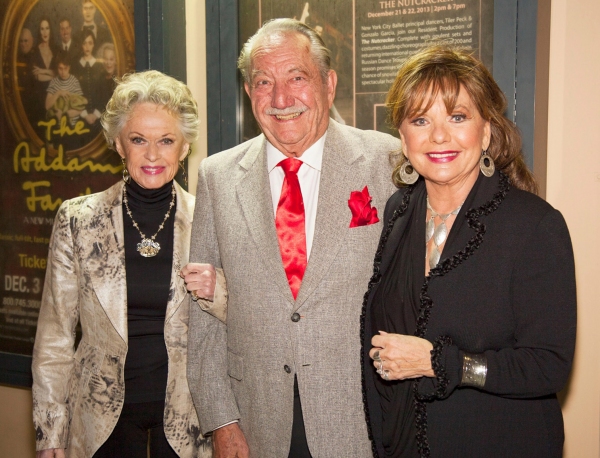 Photo Flash: Jay Johnson Hosts IT'S MAGIC! in Thousand Oaks Image
