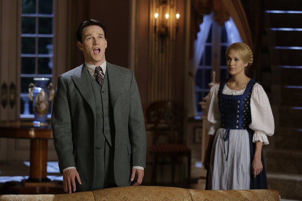 Photo and Video Preview: NBC's THE SOUND OF MUSIC Live Special Airs Tonight at 8pm! Image