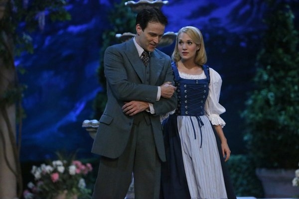 Photo and Video Preview: NBC's THE SOUND OF MUSIC Live Special Airs Tonight at 8pm! Image