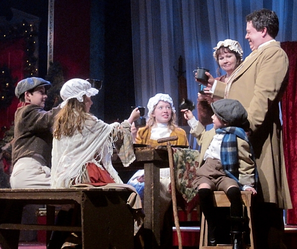 Photo Flash: First Look at Beef & Boards Dinner Theatre's A CHRISTMAS CAROL 