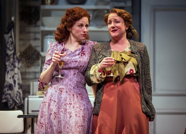 Photo Flash: First Look at THE MERRY WIVES OF WINDSOR at Chicago Shakespeare Theater Image